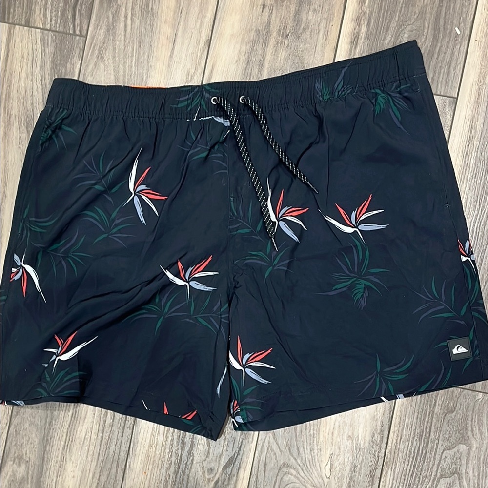Quiksilver Men's Black Swim Shorts with Tropical Print